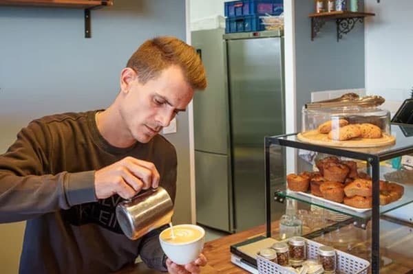 Julien - La vague noire café — partenaire Vivez Local à Limoges